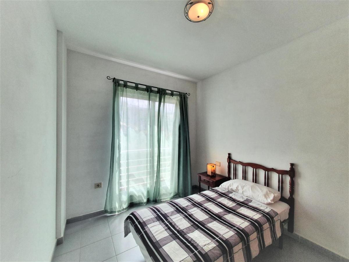 Cristi Puerto Santiago Apartment By Hrtenerife Net Puerto de Santiago  Bagian luar foto